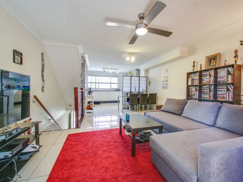 2/32 Kuran Street, Chermside QLD 4032