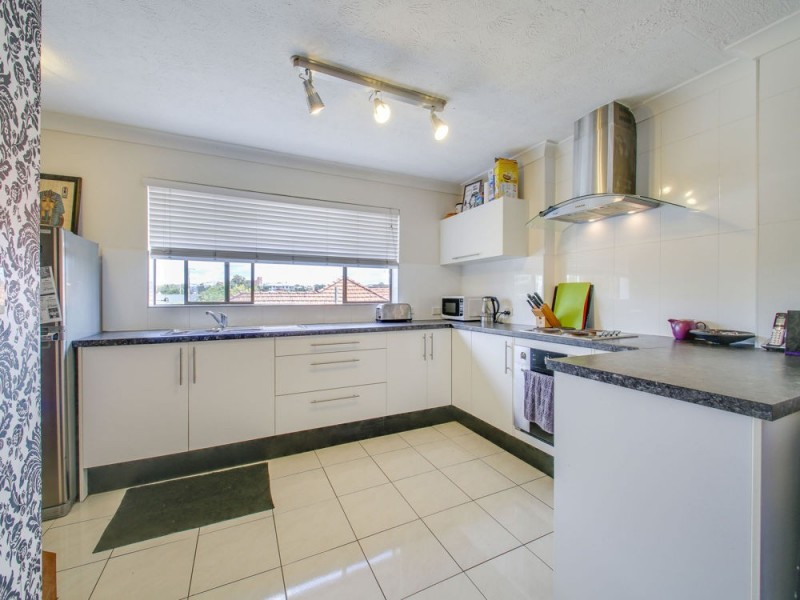 2/32 Kuran Street, Chermside QLD 4032