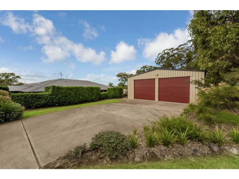 4 Holly Avenue, Highfields QLD 4352