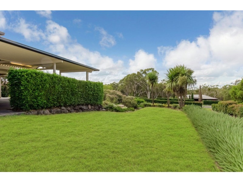 4 Holly Avenue, Highfields QLD 4352