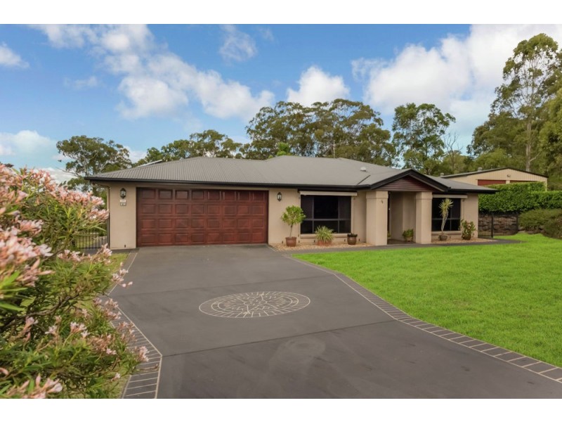 4 Holly Avenue, Highfields QLD 4352