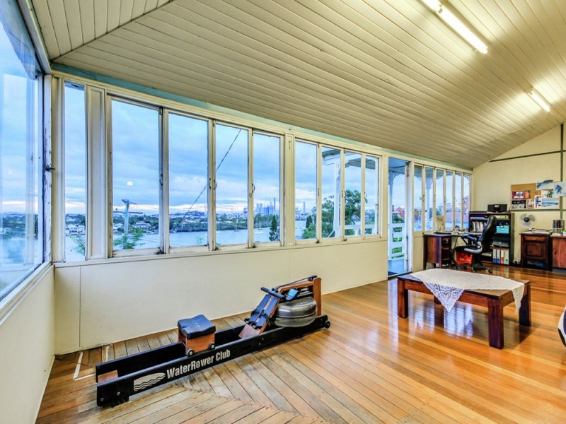 36 Crescent Road, Hamilton QLD 4007