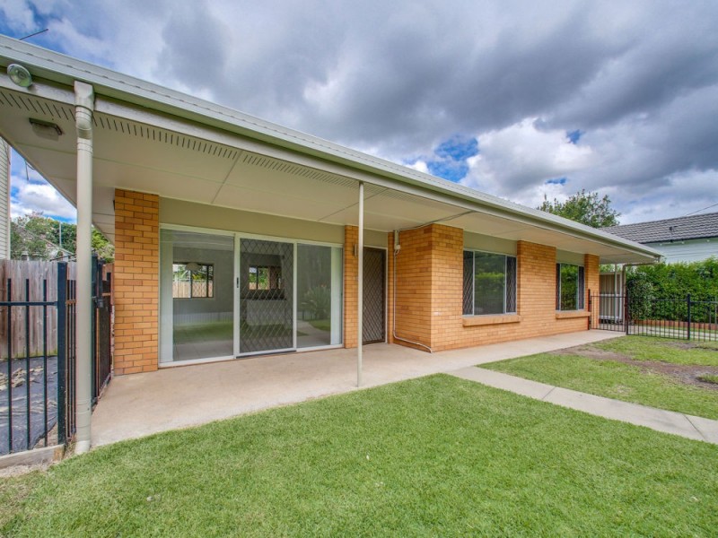 15 Creek Avenue, Ashgrove QLD 4060