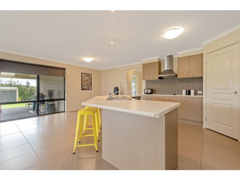 11 Tea Tree Court, Gowrie Junction QLD 4352