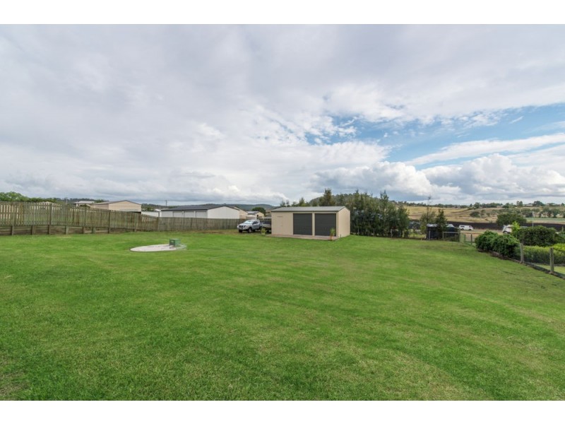 11 Tea Tree Court, Gowrie Junction QLD 4352