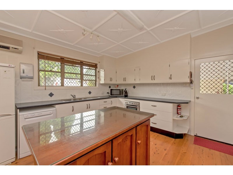 1 Nerida St, Highfields QLD 4352