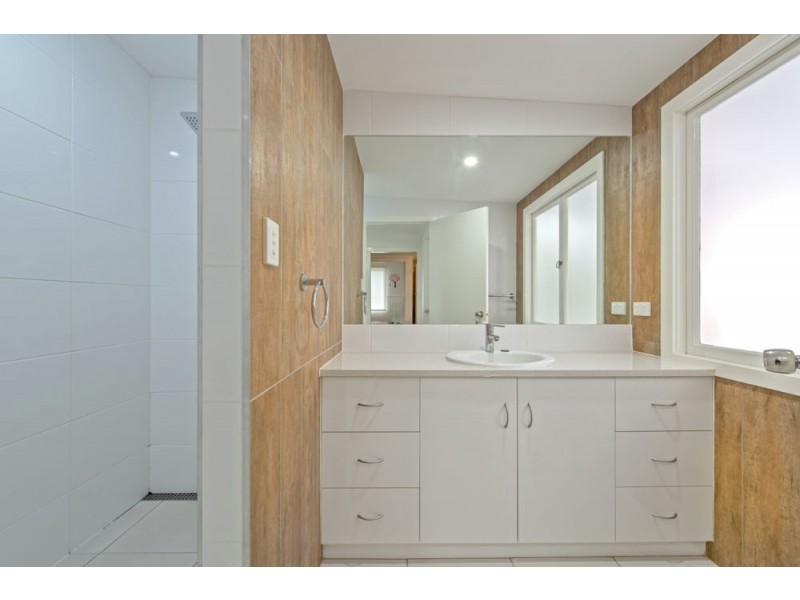 1 Nerida St, Highfields QLD 4352
