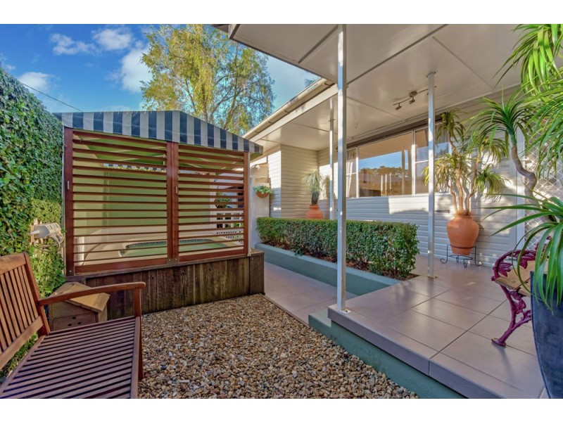 10C Esmond Street, Rockville QLD 4350