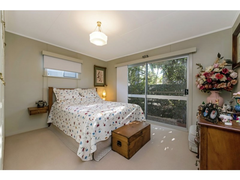 10C Esmond Street, Rockville QLD 4350