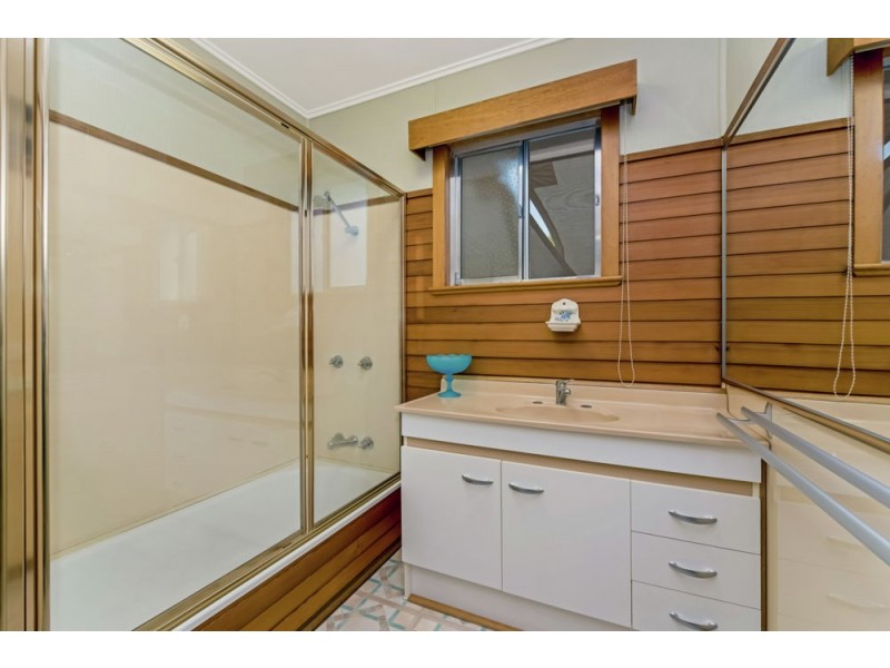 10C Esmond Street, Rockville QLD 4350