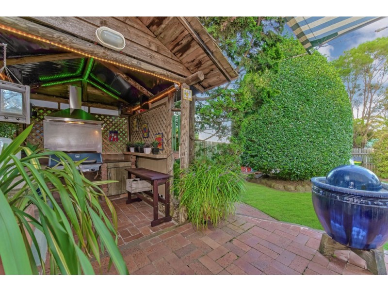 10C Esmond Street, Rockville QLD 4350