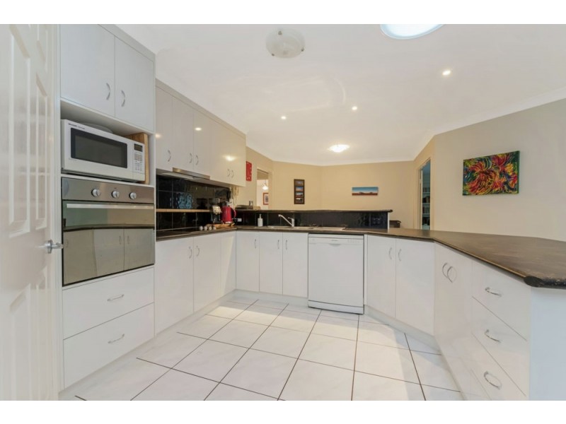 304 Hursley Road, Glenvale QLD 4350