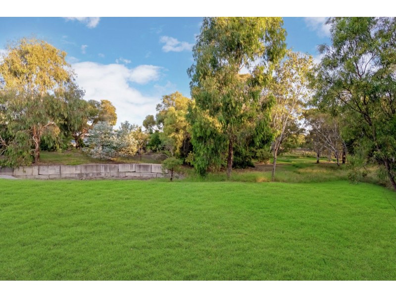 304 Hursley Road, Glenvale QLD 4350