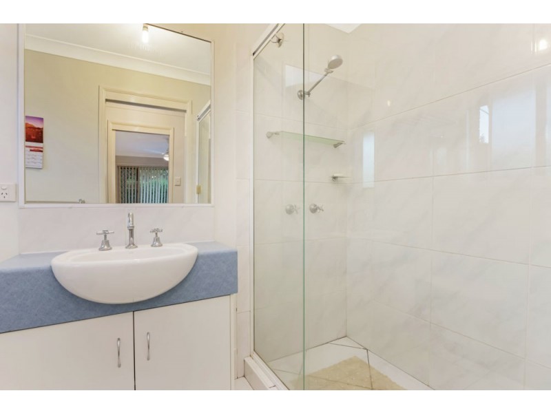 304 Hursley Road, Glenvale QLD 4350