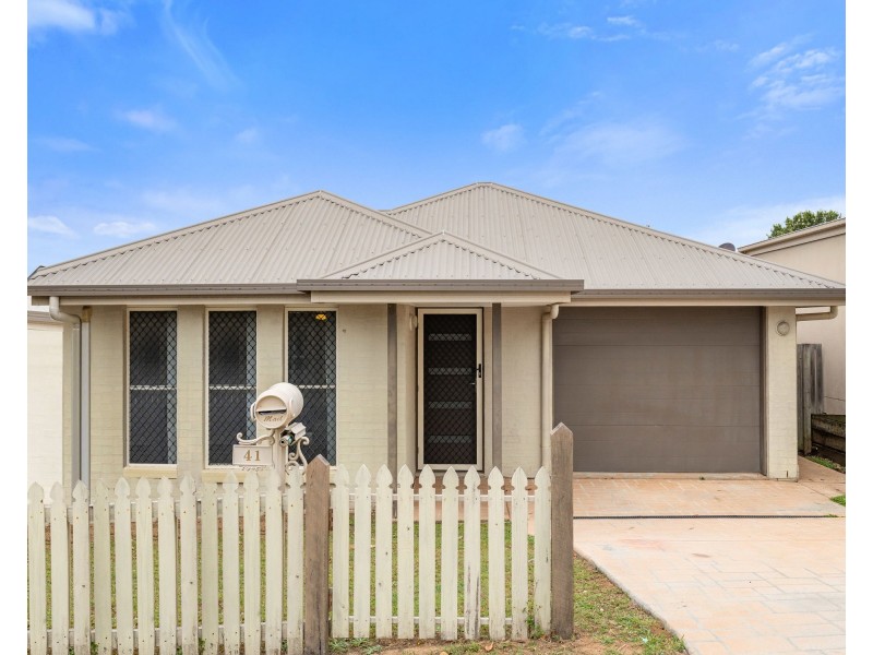 41 Esperance Cres, Springfield Lakes QLD 4300