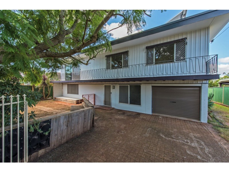 34 Paradise Street, Harristown QLD 4350