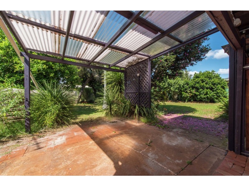 34 Paradise Street, Harristown QLD 4350