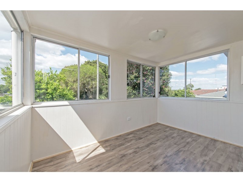 34 Paradise Street, Harristown QLD 4350