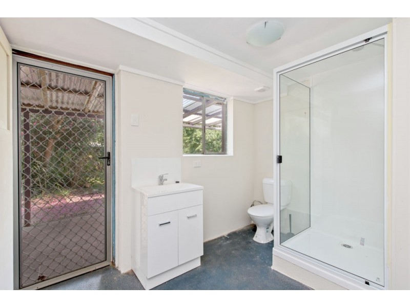 34 Paradise Street, Harristown QLD 4350