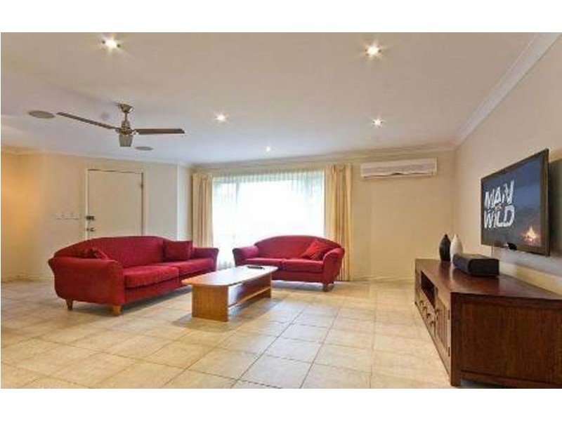 1 Ironwood Court, Arana Hills QLD 4054