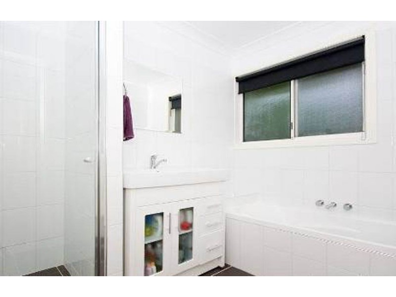 1 Ironwood Court, Arana Hills QLD 4054