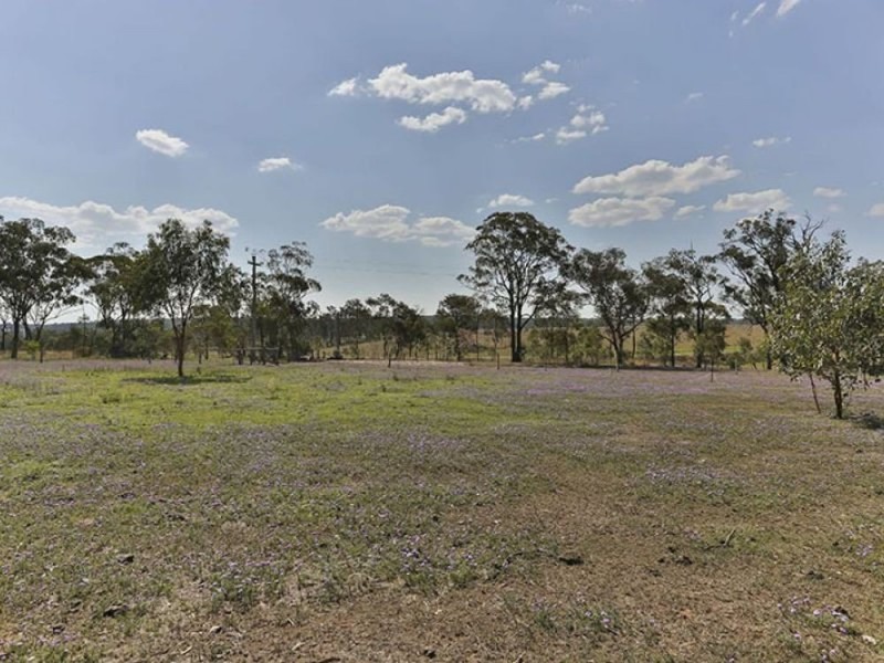 13 Colemans Road, Goombungee QLD 4354