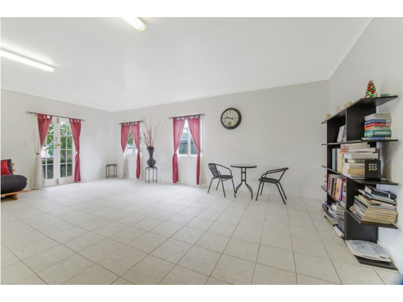 4 Beta Street, Stafford Heights QLD 4053