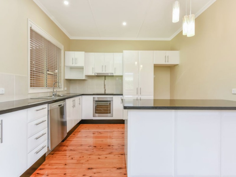 30 Dalmeny Street, Wilsonton QLD 4350