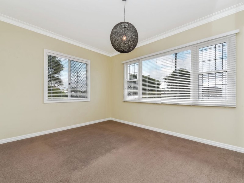 30 Dalmeny Street, Wilsonton QLD 4350