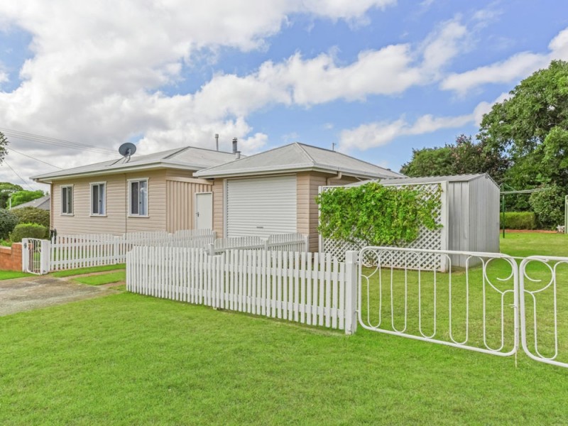 30 Dalmeny Street, Wilsonton QLD 4350
