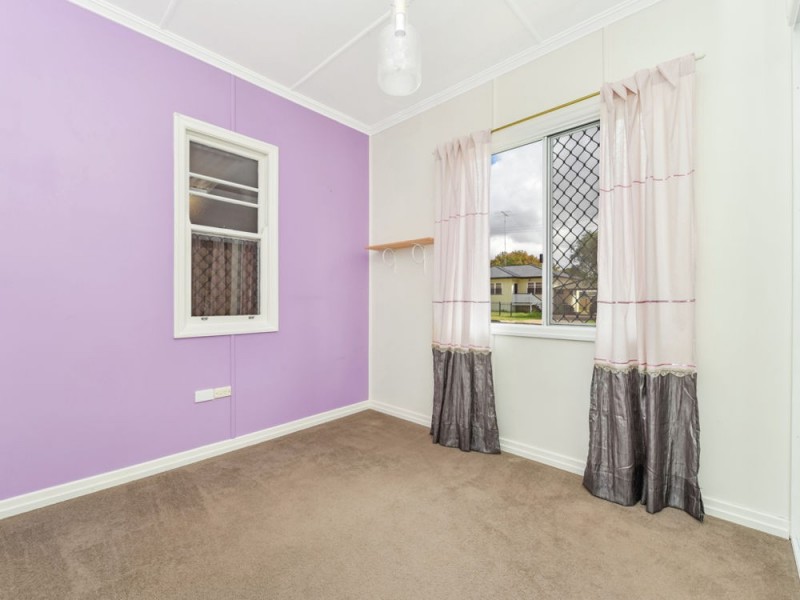 30 Dalmeny Street, Wilsonton QLD 4350