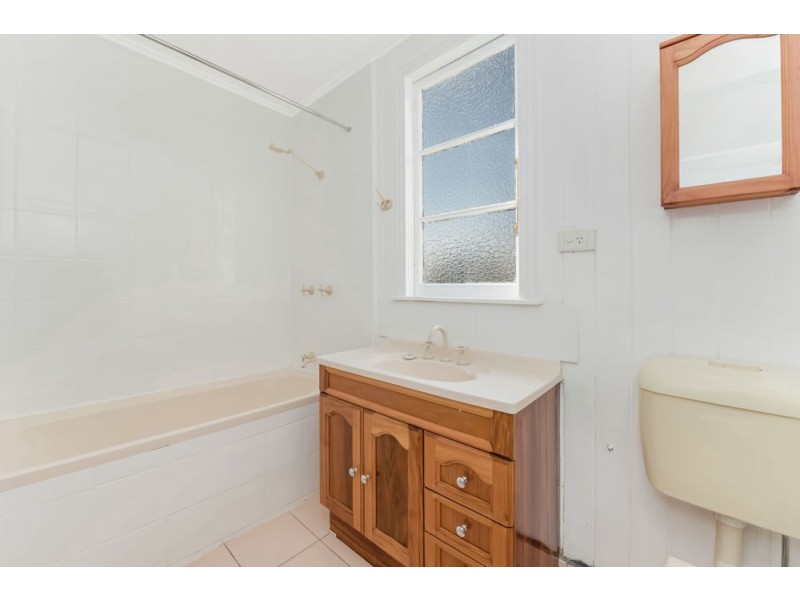 281 Hume Street, South Toowoomba QLD 4350