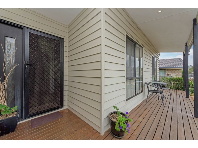 8 Carly Drive, Helidon QLD 4344