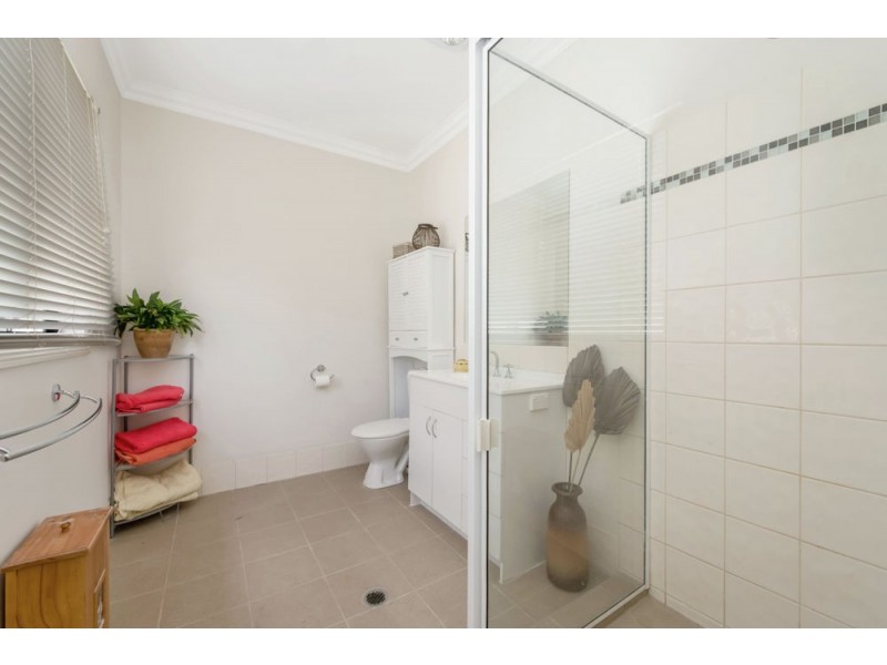 8 Carly Drive, Helidon QLD 4344