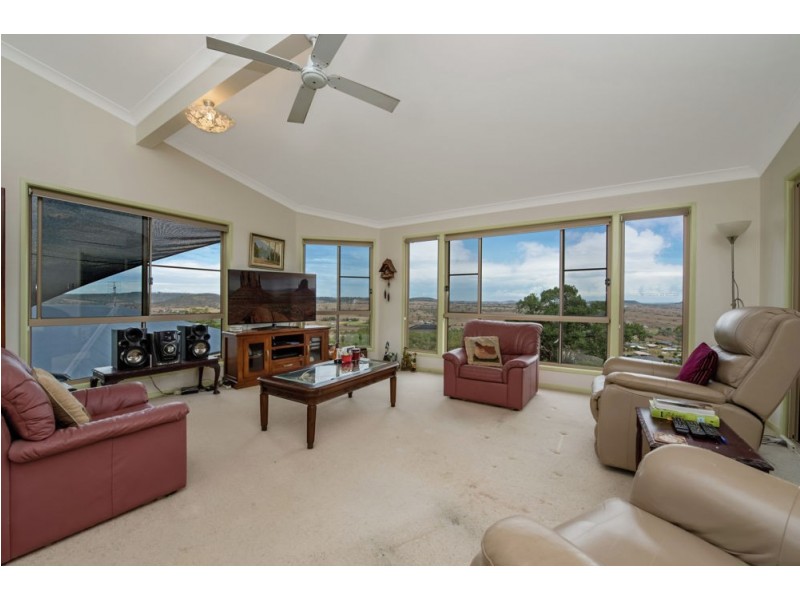 17 Koala Drive, Gowrie Junction QLD 4352