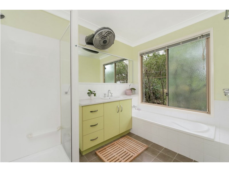 17 Koala Drive, Gowrie Junction QLD 4352