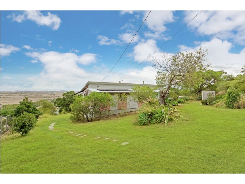 17 Koala Drive, Gowrie Junction QLD 4352