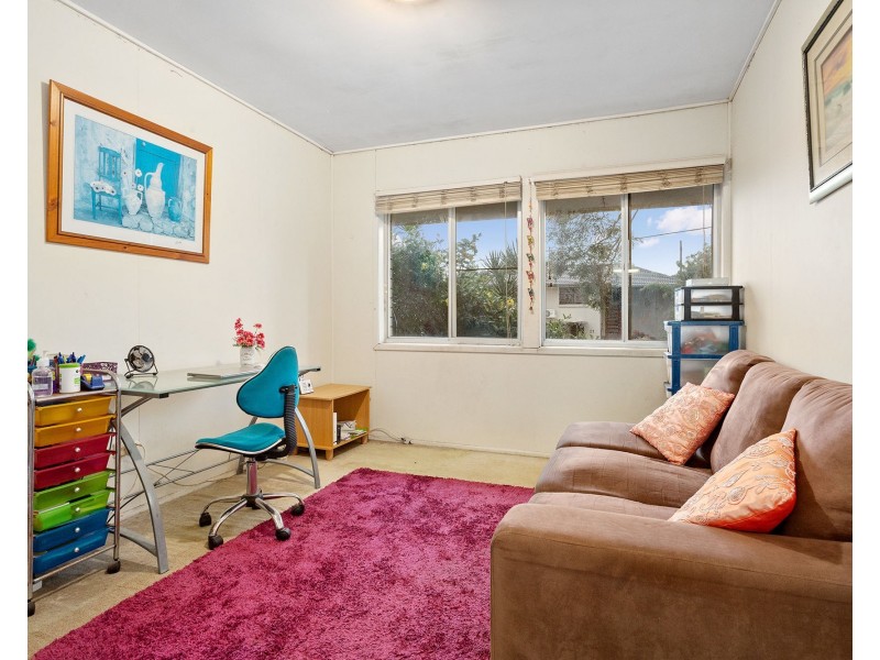 28 Chaplin Street, Stafford Heights QLD 4053