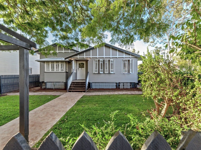 25 Ipswich Street, East Toowoomba QLD 4350