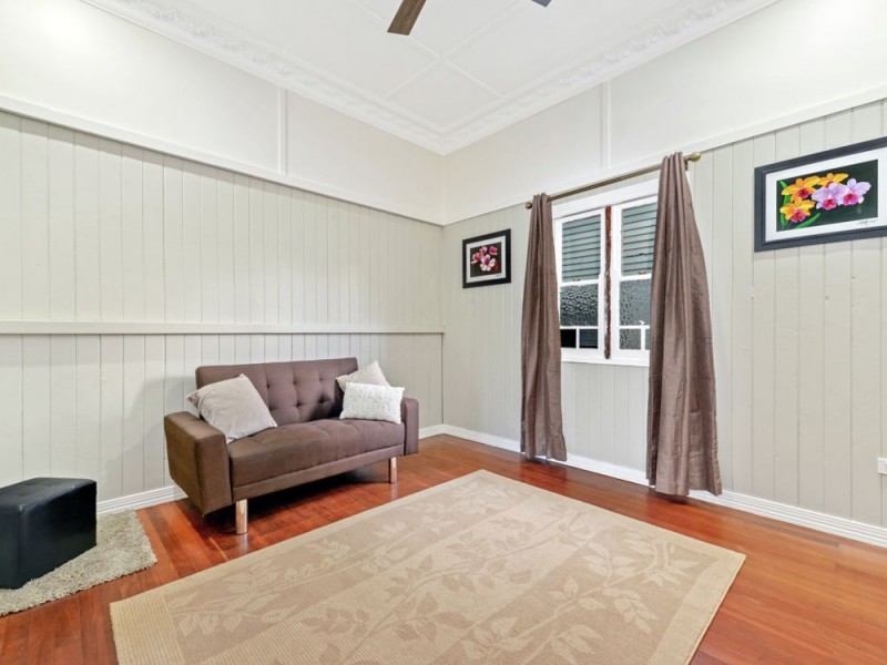 25 Ipswich Street, East Toowoomba QLD 4350