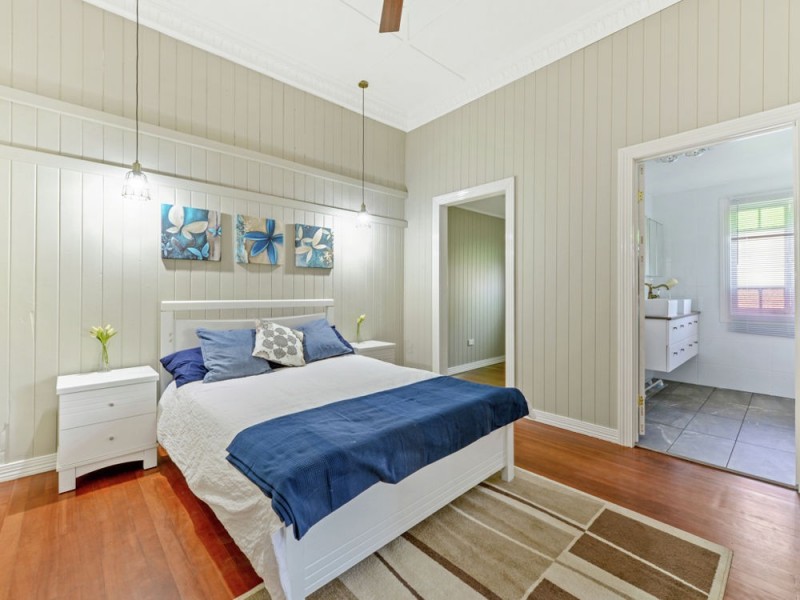 25 Ipswich Street, East Toowoomba QLD 4350