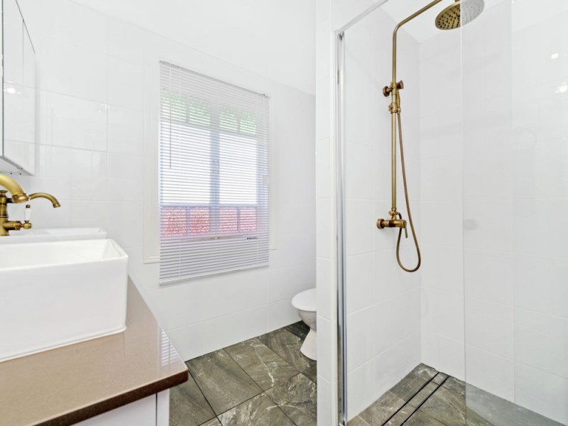 25 Ipswich Street, East Toowoomba QLD 4350