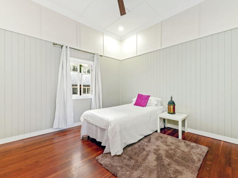 25 Ipswich Street, East Toowoomba QLD 4350