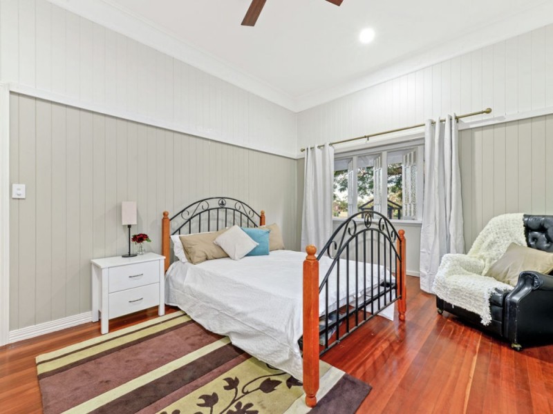 25 Ipswich Street, East Toowoomba QLD 4350