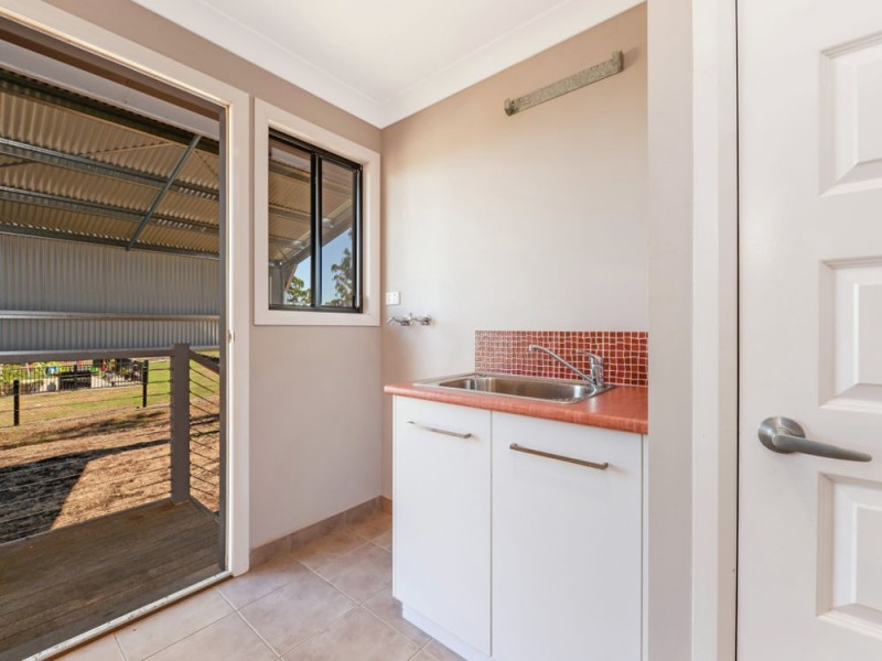 10 Tea Tree Court, Gowrie Junction QLD 4352