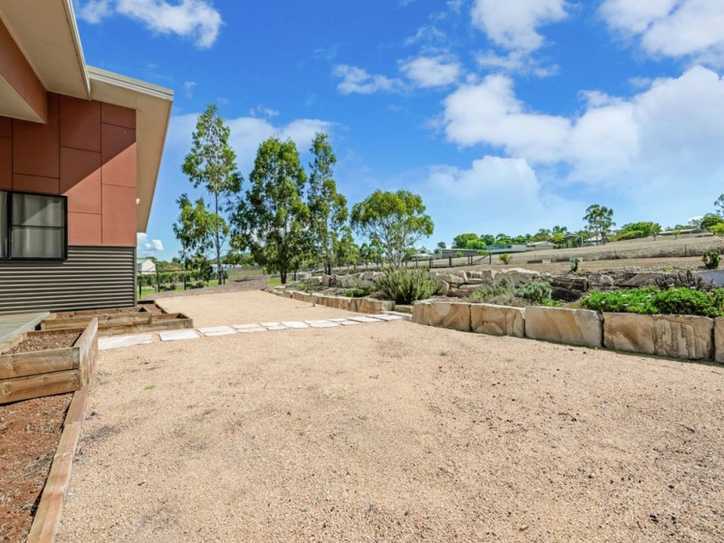 10 Tea Tree Court, Gowrie Junction QLD 4352