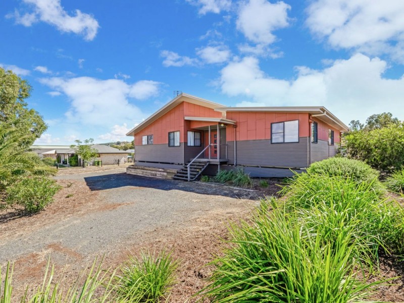 10 Tea Tree Court, Gowrie Junction QLD 4352
