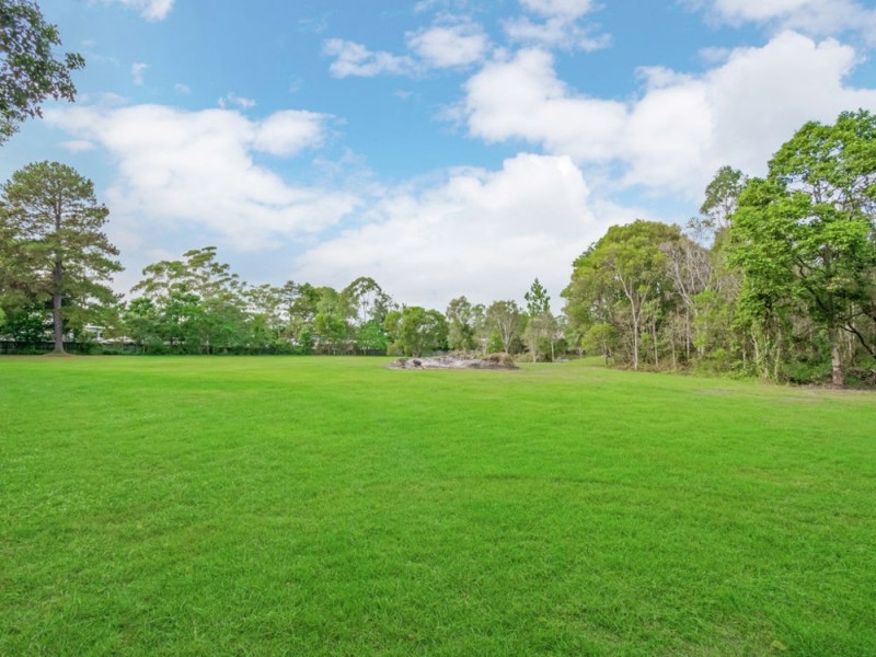 35 Pine Camp Road, Beerwah QLD 4519