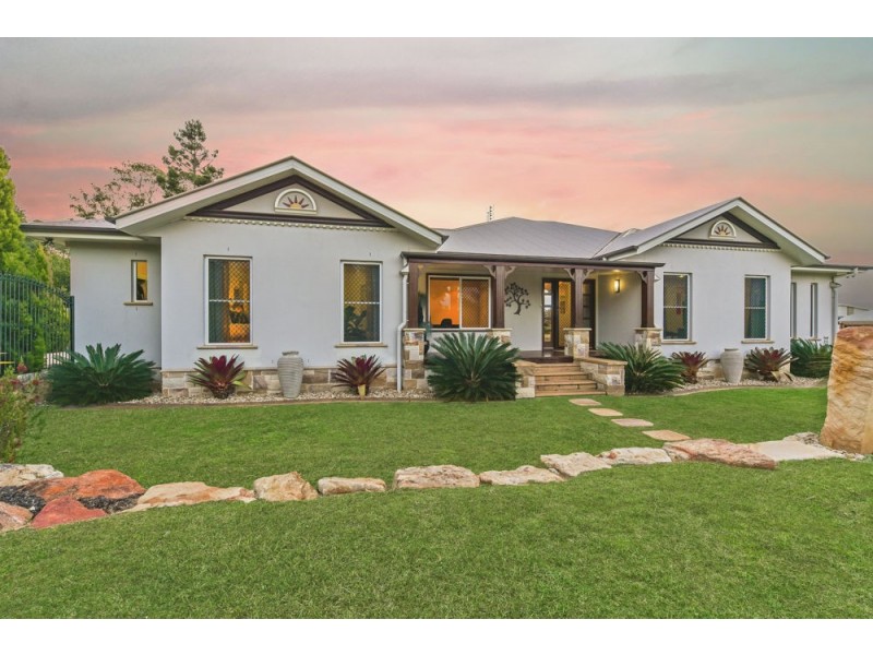 2 Colman Drive, Middle Ridge QLD 4350