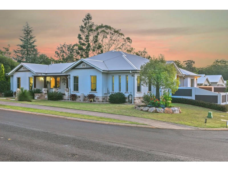 2 Colman Drive, Middle Ridge QLD 4350